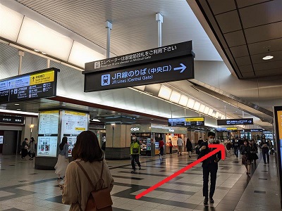 まっすぐ進むと右側にIGNITEが見えてきます。