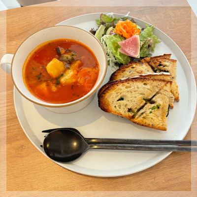 朝活コン☆本町の隠れ家カフェでブランチ【ホットサンド・サラダ・スープ付き】