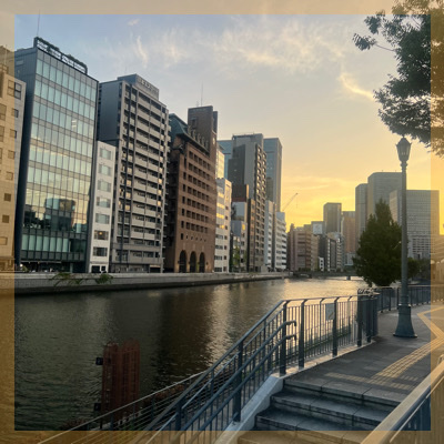 中之島公園で夜ピクニック♪ロマンチックな雰囲気と夜景を楽しめる
