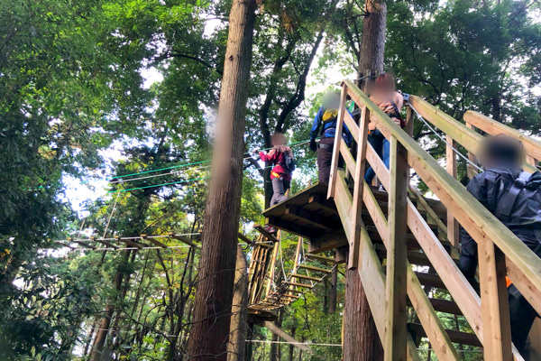 《スリル満点な冒険の森へ♪》衝撃！ドキドキの本格アスレチック体験★