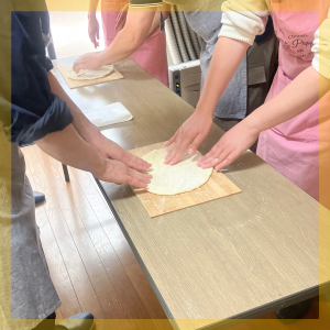 ＼作って楽しい！食べて美味しい♪／【石窯で焼く】本格ピザ作り体験