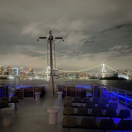 シンデレラ・ナイトクルーズ！出会いはXmasの魔法とともに♡