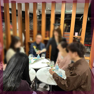 ワイン飲み比べ♡社会人交流会《先生からの丁寧なレクチャー付き！》