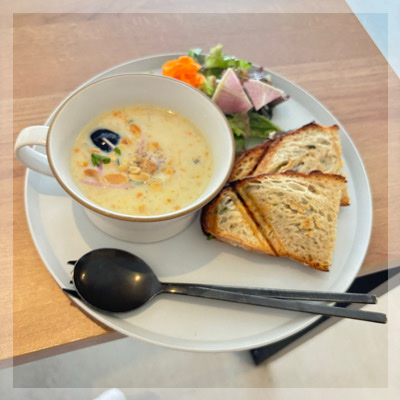 朝活コン☆本町の隠れ家カフェでブランチ【ホットサンド・サラダ・スープ付き】