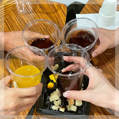 《赤ワインとチーズのペアリングを堪能》クラシックの流れる会場で大人の出会い