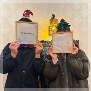 写真審査に合格した魅力的な男女♡