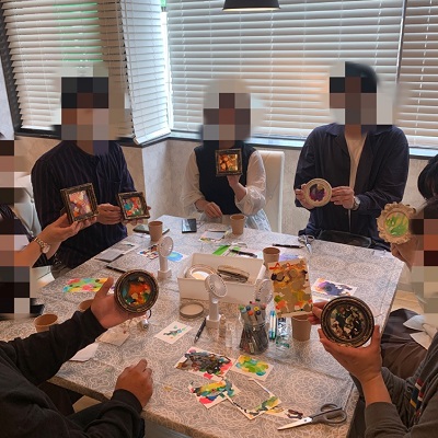 初心者の方大歓迎！アルコールインクアート体験パーティーを紹介します。