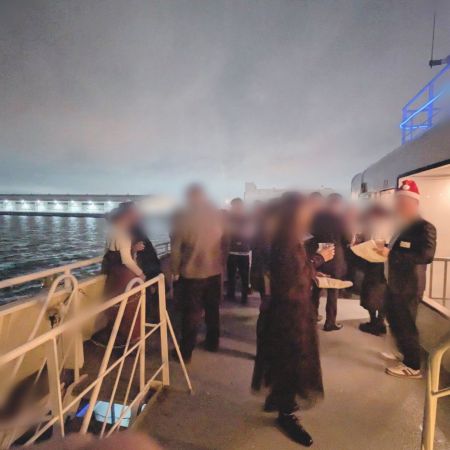 シンデレラ・ナイトクルーズ！出会いはXmasの魔法とともに♡