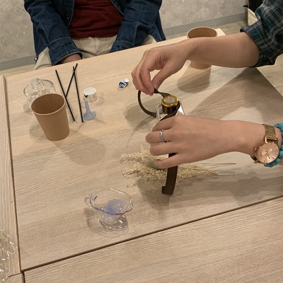 好きなアロマを選べる、リードディフューザーづくり体験パーティーをご紹介します。