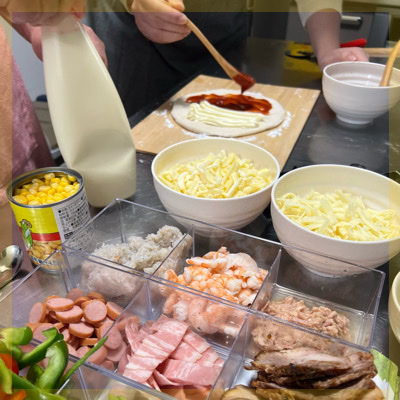 【石窯ピザ作り体験】グループで体験♪実食タイムもあり！自然と仲が深まるレア企画