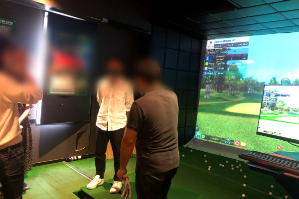 《手ぶらでゴルフ婚活♪》初心者歓迎！ゴルフbarで貸し切りパーティー☆