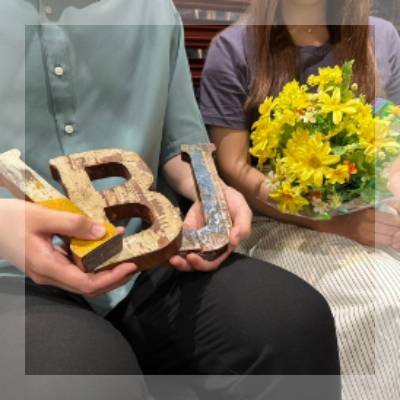 大人数パーティー！年収700万以上や身長175㎝以上の男性と笑顔が多い清楚な女性