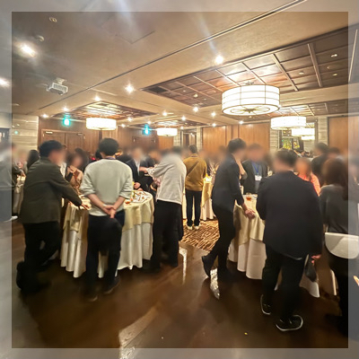 ＼最大80名♡式場貸切で立食パーティー／フィンガーフード＆飲み放題付き