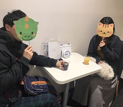 パーティーの後で二人で一杯…