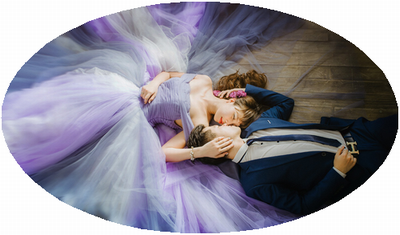 ドレスとタキシードの男女