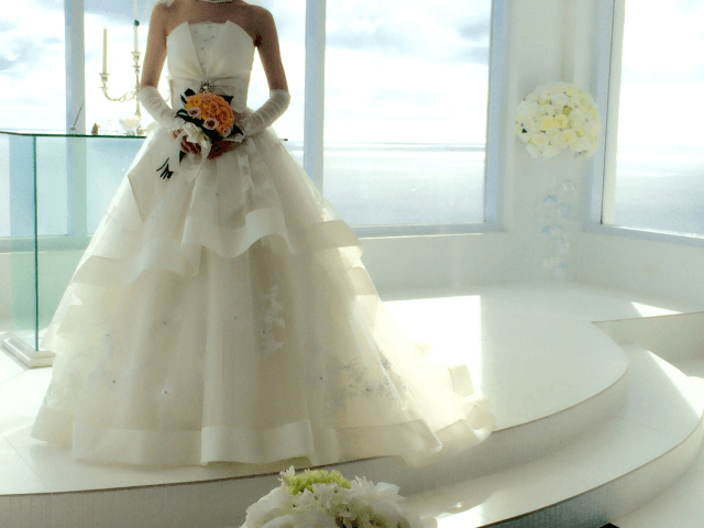 結婚イメージ男女