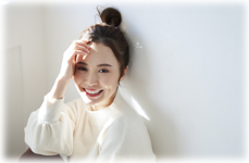 笑顔素敵な女性