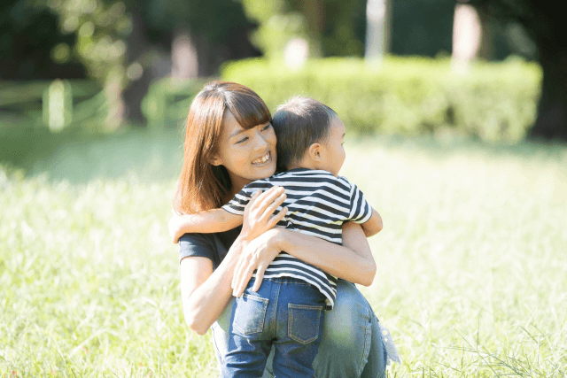 子供好き女性イメージ