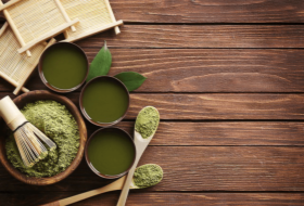 美味しい抹茶の点て方を習う