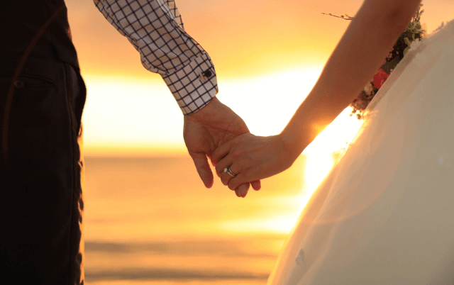 結婚イメージ男女