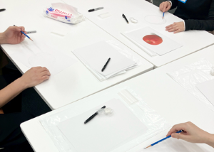 絵画デッサン中