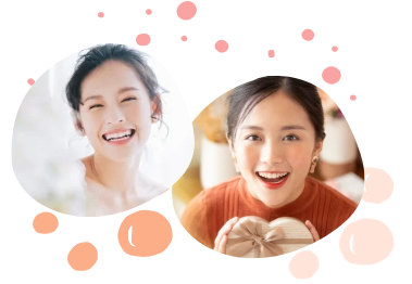 愛嬌のある笑顔女性