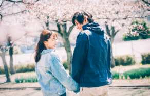 デートするカップル