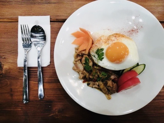 ガパオランチ