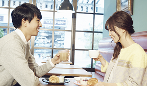 カフェでまったり出会う