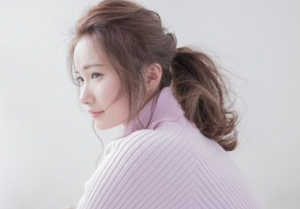 魅力的な容姿の女性