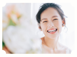 笑顔の女性