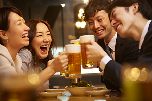 飲み歩き