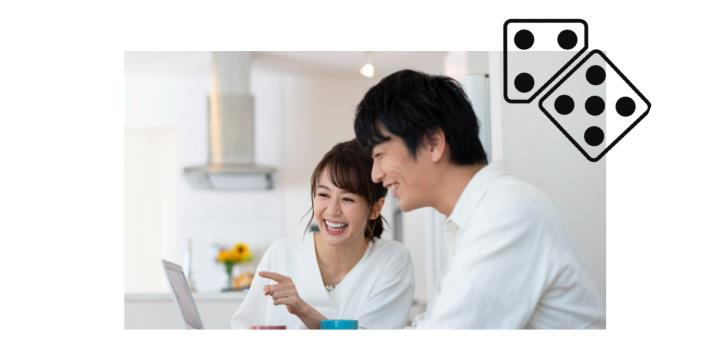 ボードゲーム楽しむカップルj