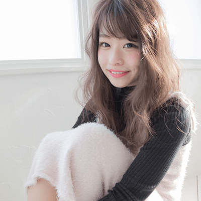 友達に自慢したくなる♡《初対面でも話しやすいタイプの女性》