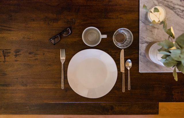 お酒なしで落ち着いた雰囲気のランチ街コンとは？