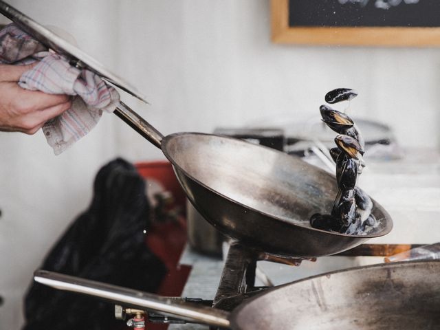 低収入の男性が女性にアピールすべきもの