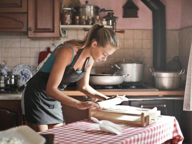 “良妻賢母”ってどんな意味？いまと昔で意味合いに違いも