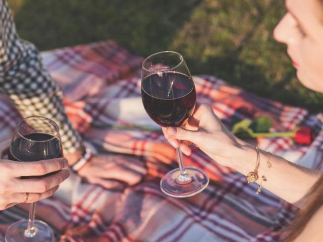 気軽でカジュアルな婚活パーティーとは？