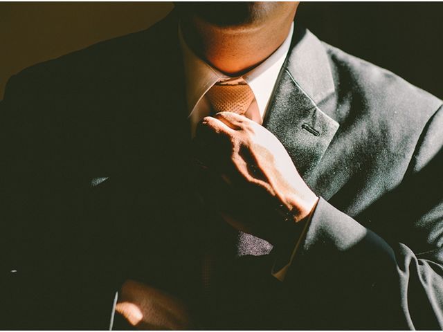 街コンはスーツで行くべき？私服で行くべき？