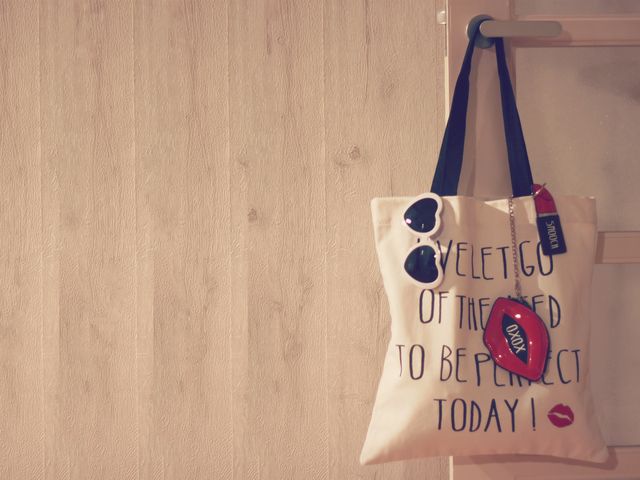 婚活パーティーに参加するときのバッグ選びの基本ポイント